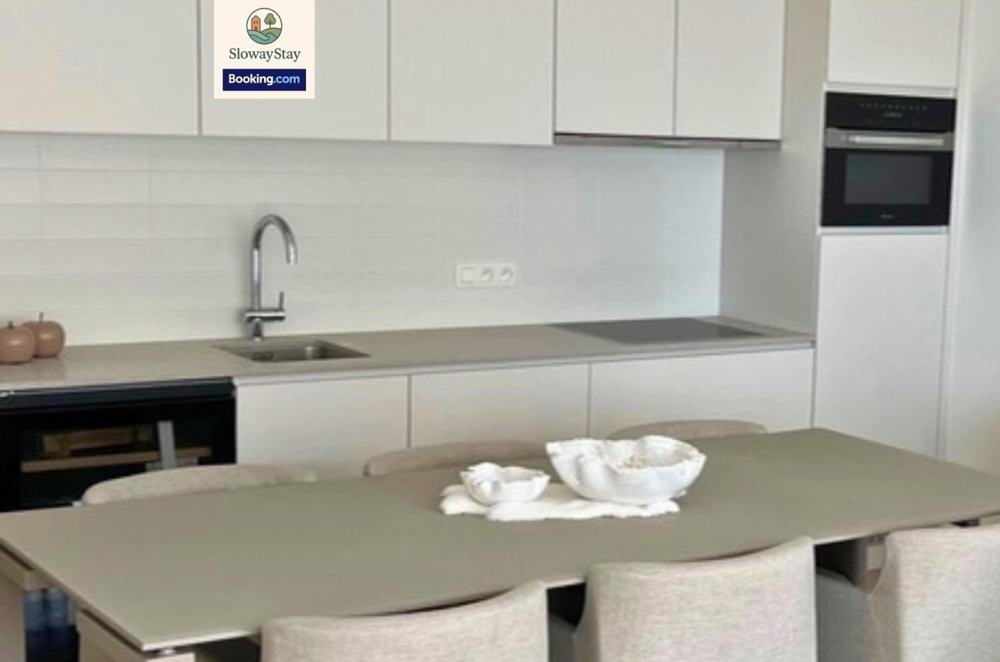 Elegant One Bedroom Apartment With Sea Views & Pool By Slowaystay Serviced Accommodation & Short Lets Oostende Dış mekan fotoğraf